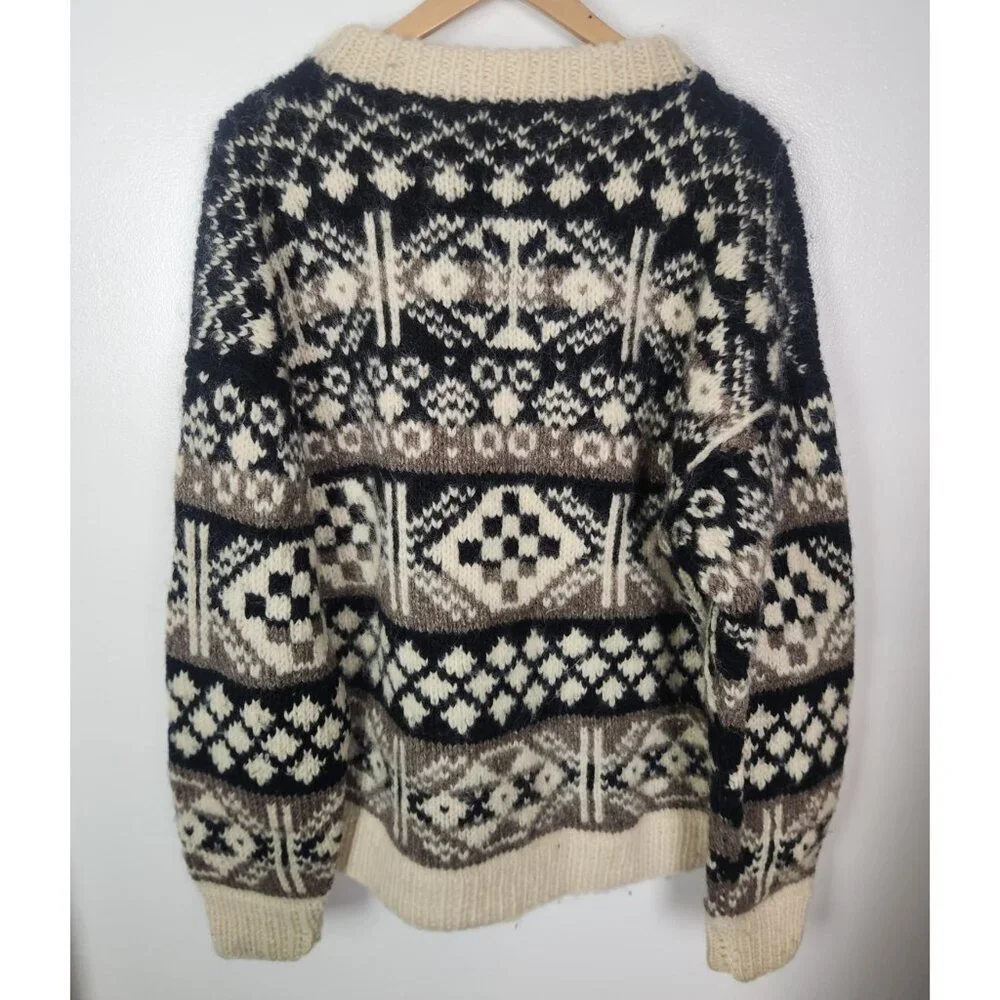 Shangrila Craft Men's Sz. XL Hand Knit Cream/Grey/Black Wool Heavy Sweater - Picture 4 of 5